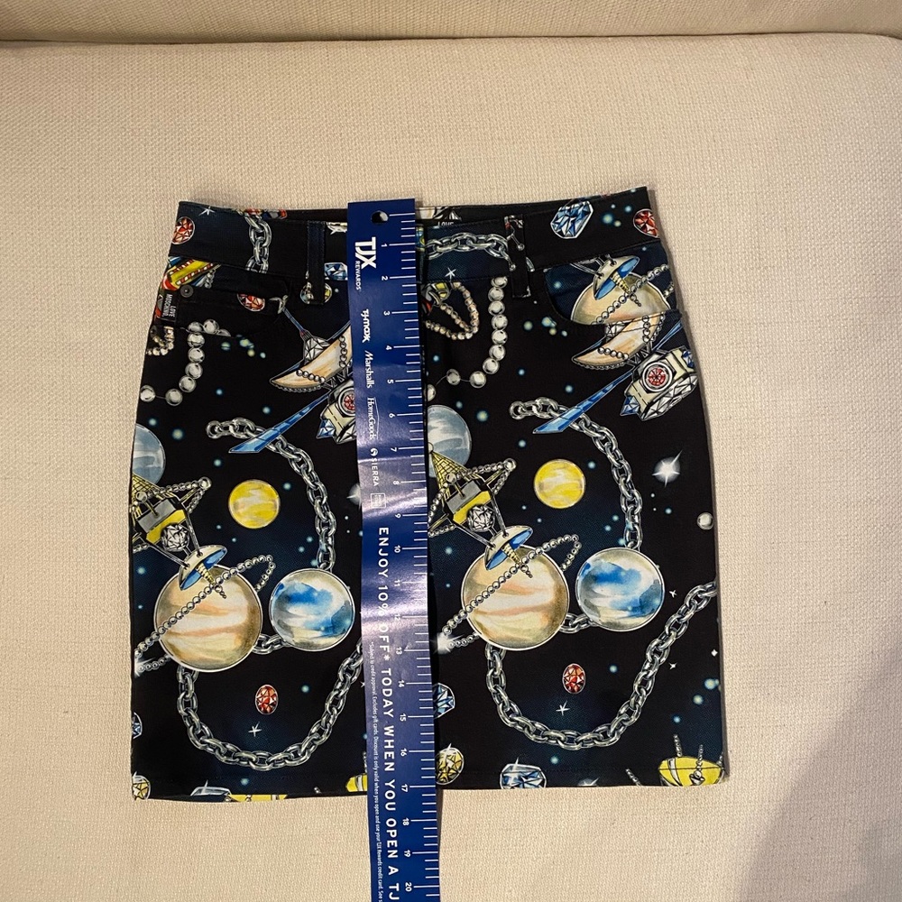Love Moschino “Space” mini skirt, US size 4 - Picture 3 of 6